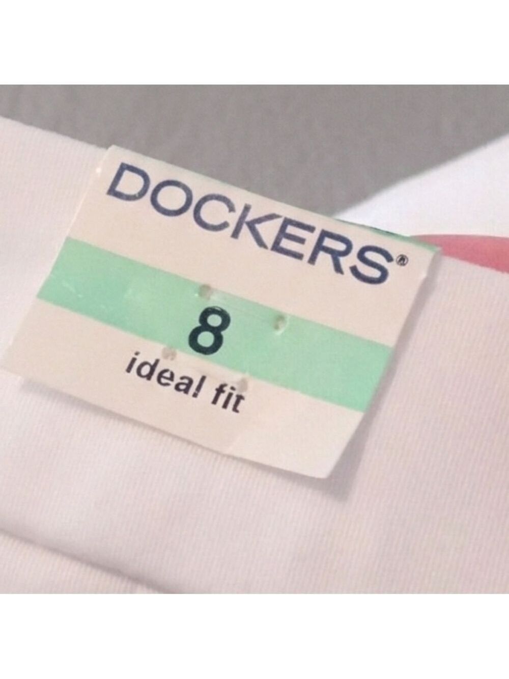 Vintage Y2K Levi's Dockers Ideal Fit Bermuda Shorts, White, Size 8 NWT - Picture 3 of 7